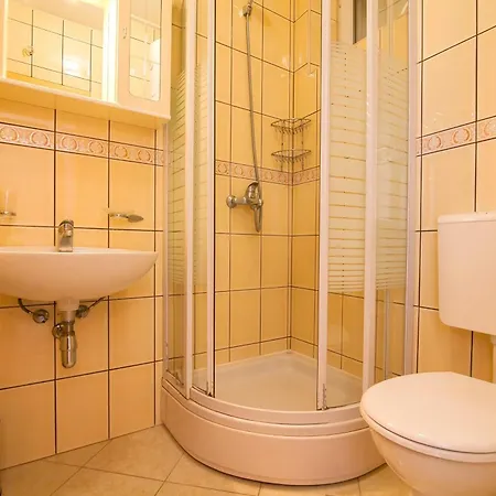 Dubas Apartment Bol