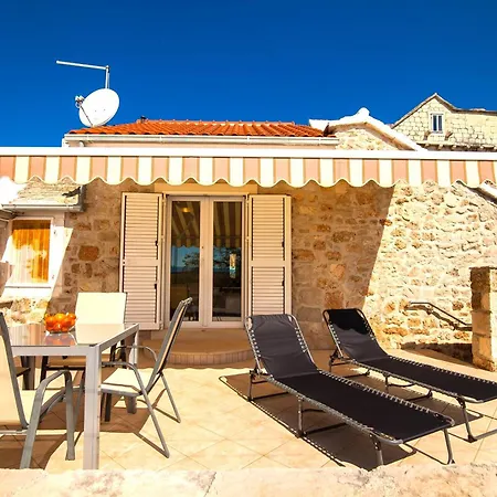 Dubas Apartman *